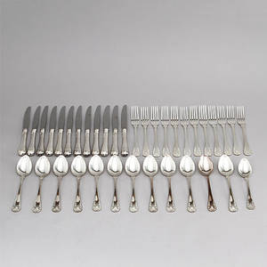 BESTICKUPPSÄTTNING, 37 delar, Gammal Fransk, silver, totalvikt ca 2240 gram.