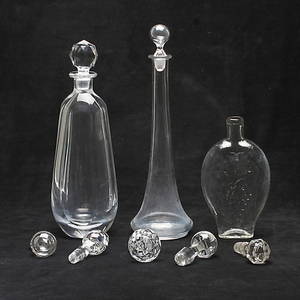 GLASFÖREMÅL, 8 delar. 181900-tal.