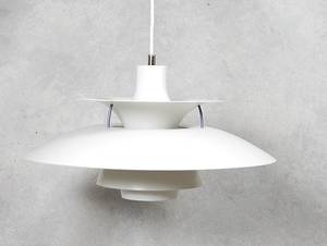 TAKLAMPA, PH 5 Poul Henningsen för Louis Poulsen.