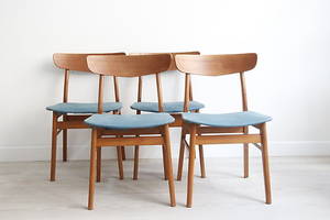 SET OF 4 CHAIRS IN TEAK, BLUE UPHOLSTRY, 1900S.