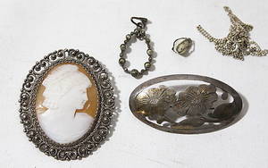 VINTAGESMYCKEN, hängsmycke, brosch och kamé.