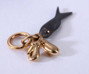 Ole Lynggaard. My Little World charmsarmbånd af 18 kt. sort rhutenium behandlet guld