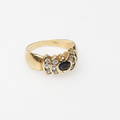 RING MED STENAR, 18k guld, vikt ca 5 gr.