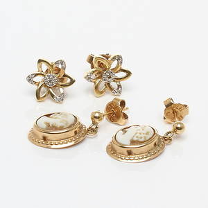 ÖRHÄNGEN 2 par, 18k guld, 1900-tal.