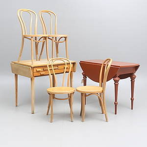BORD, 2 st samt 4 stolar Thornetstil, 1900-tal.