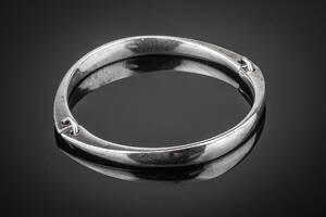 Hans Hansen. Armring af sterlingsølv 925, dess. nr. 218.