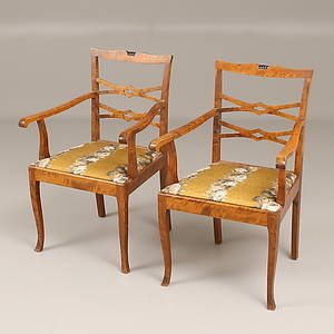 KARMSTOLAR, ett par, björk, 1900-talets första hälft.