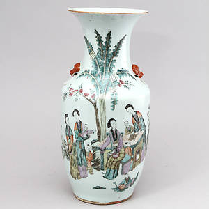 VAS, porslin, Kina 181900-tal.