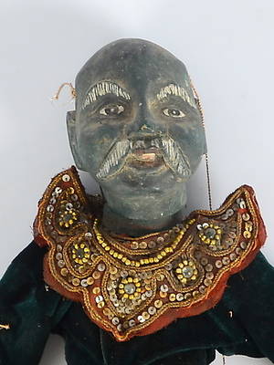 MARIONETTDOCKA, trästomme, 1800-talets senare hälft.