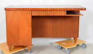 SKRIVBORD, fristående modell, 1900-tal.