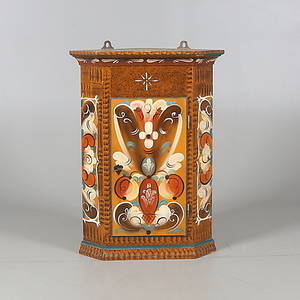 VÄGGHÄNGSKÅP, trä, kurbits, 1900-talets andra hälft.