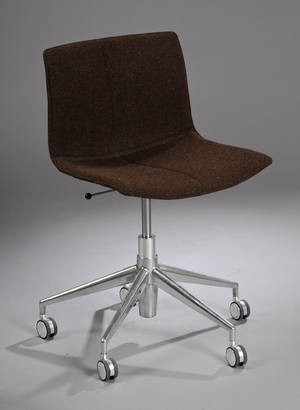 Lievore Altherr Molina. Kontorstol, model Catifa 53.