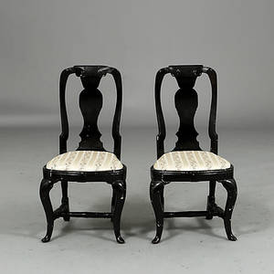 STOLAR, ett par, senbarock 1700-tal.