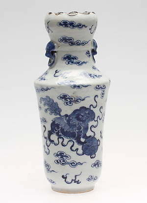 VAS, porslin, Kina, bär märkning.