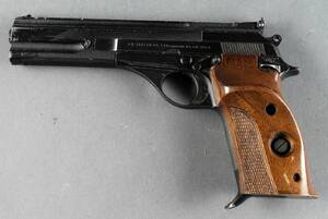 Konkurrencepistol. Pietro Beretta M76, Kaliber 22.