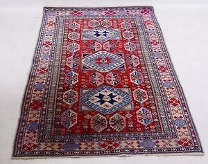 MATTA, handknuten, 177x120 cm.