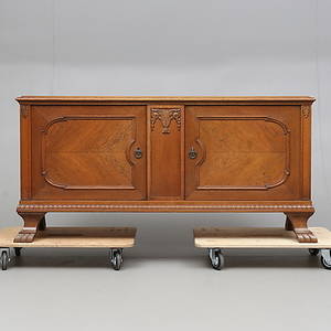 SERVERINGSSKÅP, ek, barockstil, 192030-tal.
