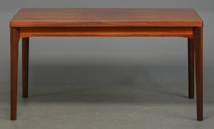 Henning Kjærnulf. Spisebord af palisander