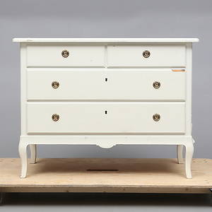 BYRÅ, rokokostil, 1900-talets mitt.