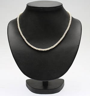 COLLIER, pärlor, lås i 18K guld.