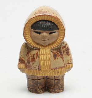 FIGURIN, stengods, All världens barn, Lisa Larson, Gustavsberg, 1900-tal.