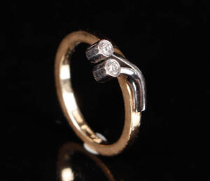 Toftegaard. Ring med brillanter, ca. 0.08 ct.
