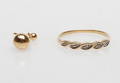 RING SAMT ETT ÖRHÄNGE, 18k guld, vikt ca 2,5 gr.