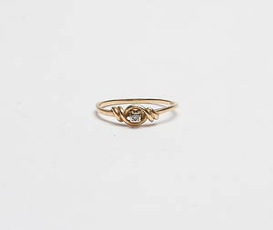RING, 18k guld, vikt ca 1,7 gr.