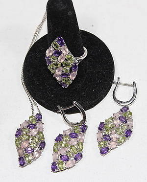 SMYCKESSET. i silver, Peridot, ametist, Rosa Kvarts.