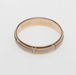 RING, 18k guld, vikt ca 4,2 gr.