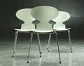 Arne Jacobsen. Tre stole, Myren model 3101 3