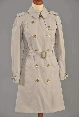 Burberry dobbeltradet trenchcoat m messing knapper. Str. 34Engelsk str. 6.