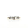 RING, 14K vitguld med diamanter, totalt ca 0,73 ct. Vikt 3,0 g.