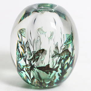 EDWARD HALD. Vas, Fiskgraal, Orrefors, fullsignerad.