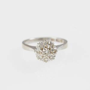 Ring 18 k vitguld briljanter