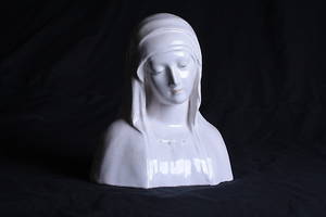 BYST SKULPTUR, keramik, etikettmärkt, signerad.