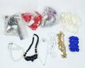 Diverse smycken, halsband mm, 80-tal