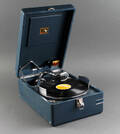 Rejsegrammofon His Masters Voice, 1900-tallet Denne vare er sat til omsalg under nyt varenummer 4342409