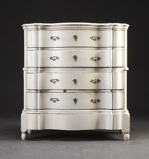 Dragkiste, bemalt træ. 1819. årh.