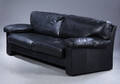 Ubekendt møbelproduktion. Fritstående sofa, betrukket med sort læder,