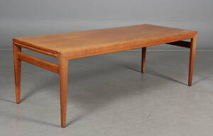Johannes Andersen tilskrevet. Sofabord, teak.