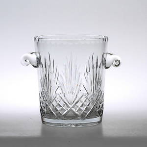 VINKYLARE, glas, 1900-talets andra hälft.