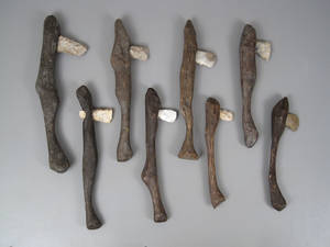 Samling skæftede stenøkser 8