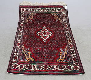 MATTA, persisk ca. 160x110 cm.