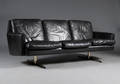 Dansk møbelproducent. Tre-pers. shakersofa