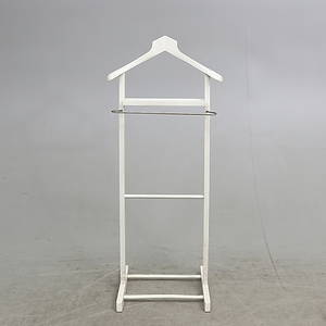 HERRBETJÄNT, vitmålad, 1900-tal.