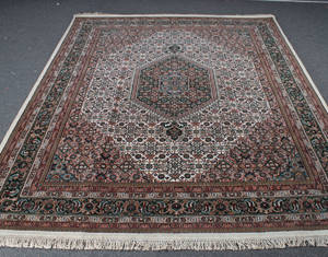 Kashmir Bidjar Fine, 240 x 302 cm.