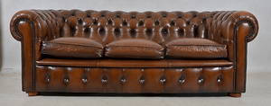 SOFFA, 3-sits, skinn, Chesterfield,1900-tal.