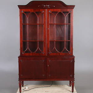 VITRINSKÅP, gustaviansk stil, 1900-tal.