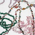 COLLIER, 6 st, bland annat bergskristall.